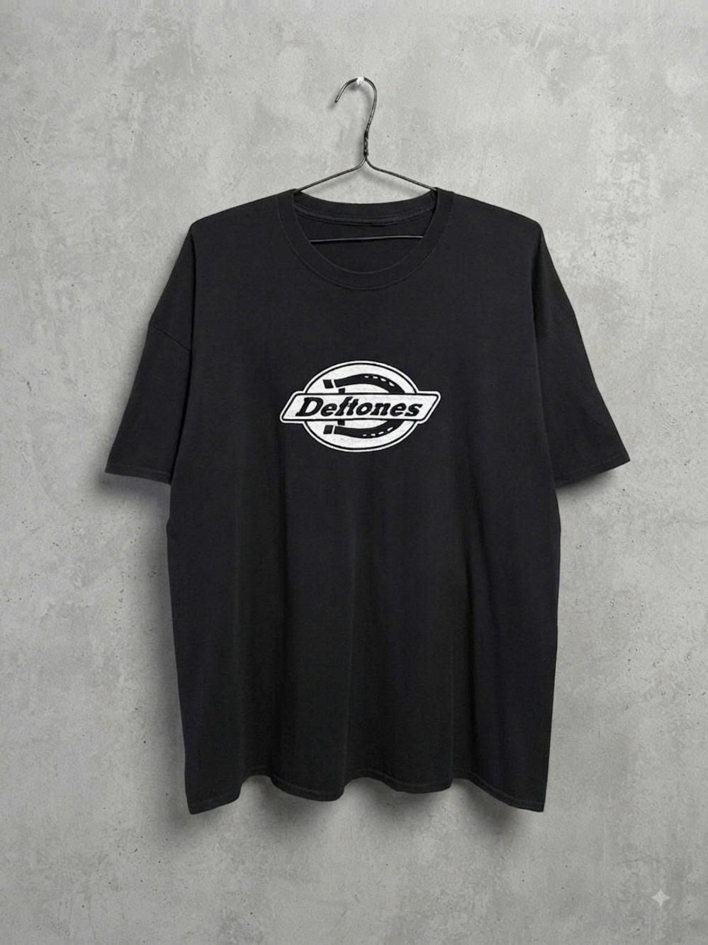 Gildan Black Short Sleeve Deftones Band Tee